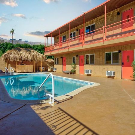 Tiki Hotel Palm Springs Eksteriør billede