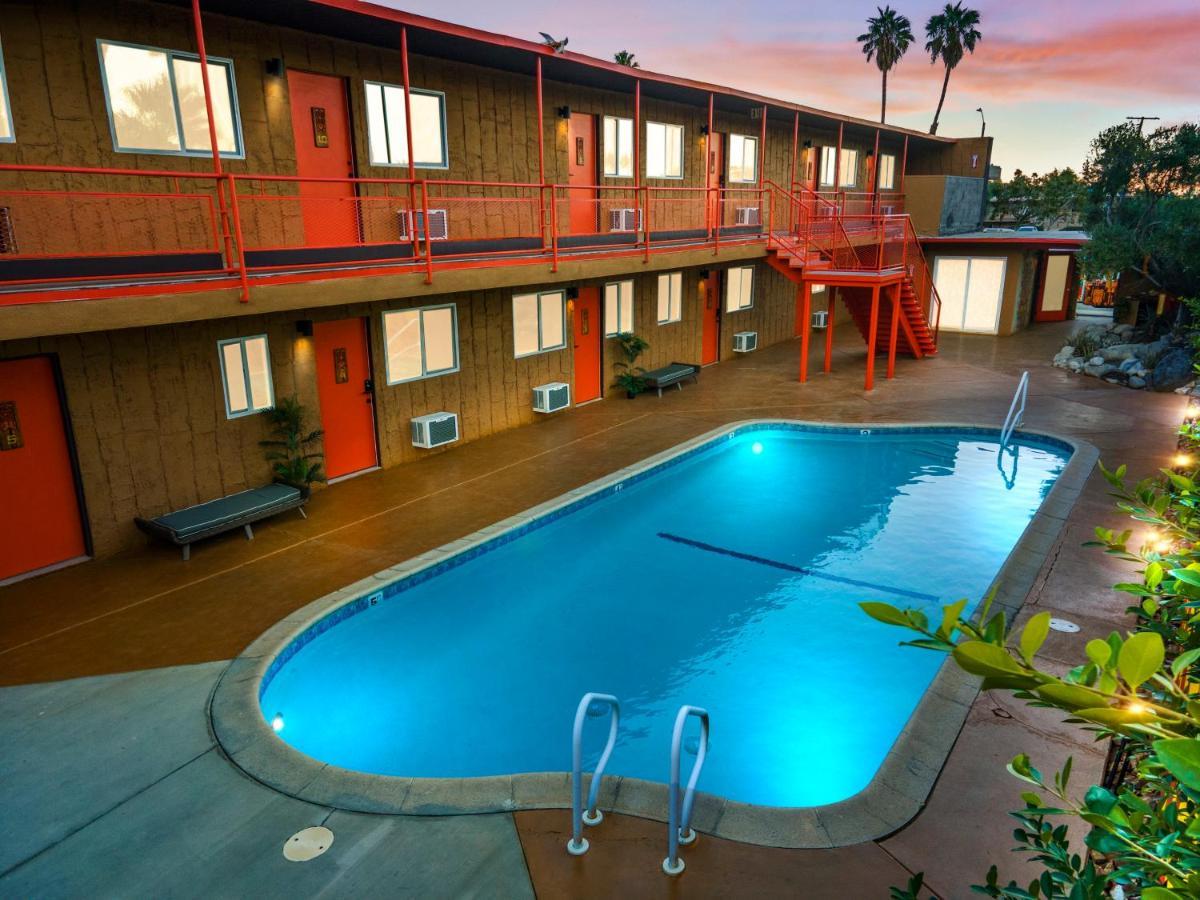 Tiki Hotel Palm Springs Eksteriør billede