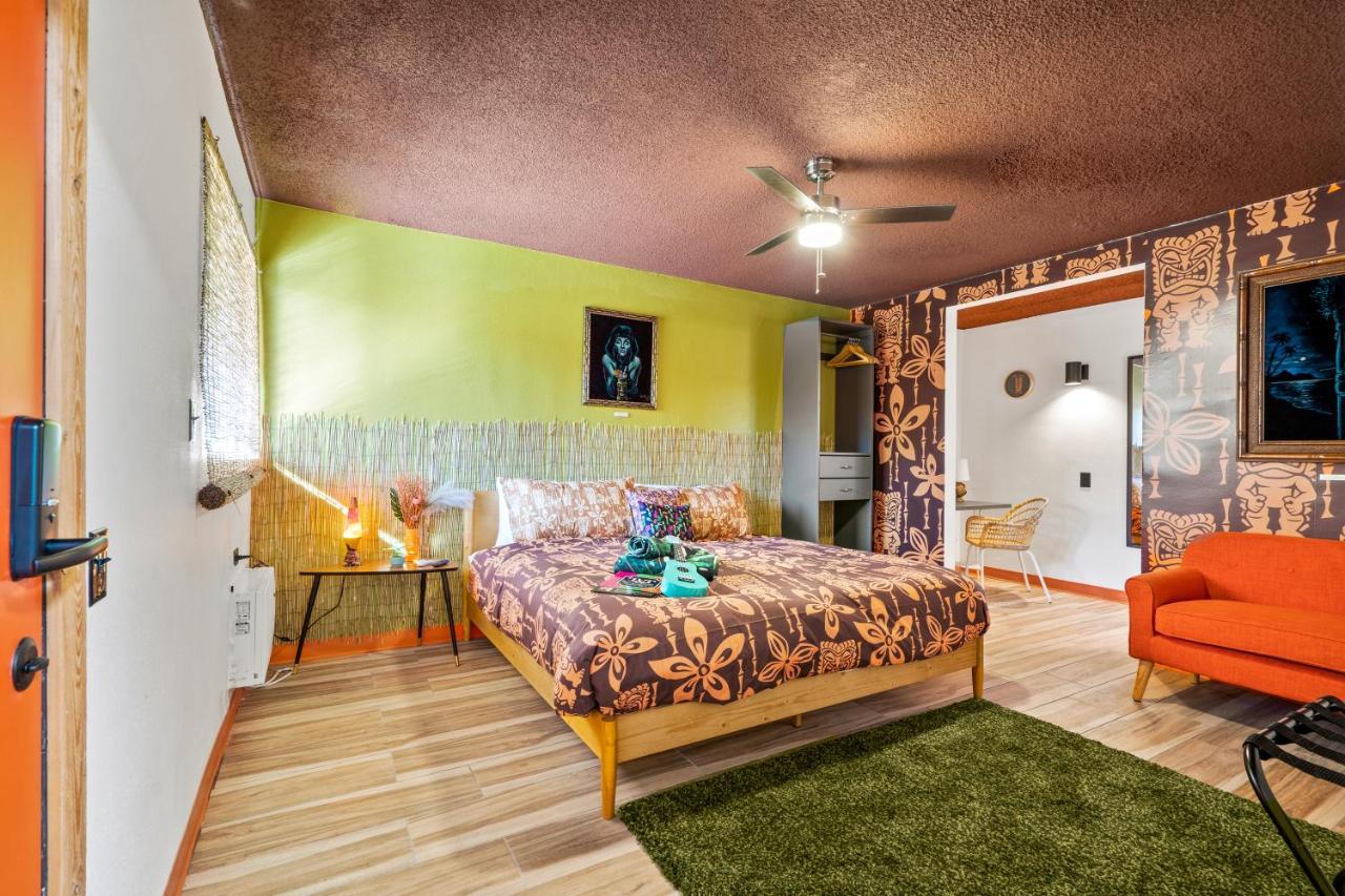 Tiki Hotel Palm Springs Eksteriør billede